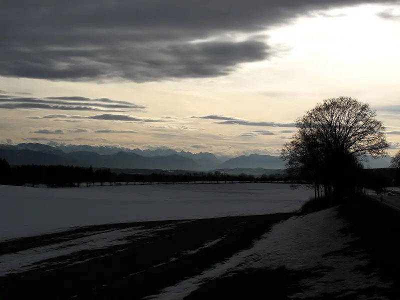 Ein paar Stunden radfahren auf Nebenstrassen an einem Sonntagnachmittag 2011