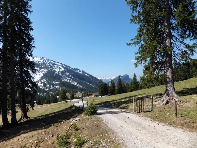 Erste MTB-Tour 2011 - Sylvenstein, Gufferthütte, Ackernalm, Oberaudorf